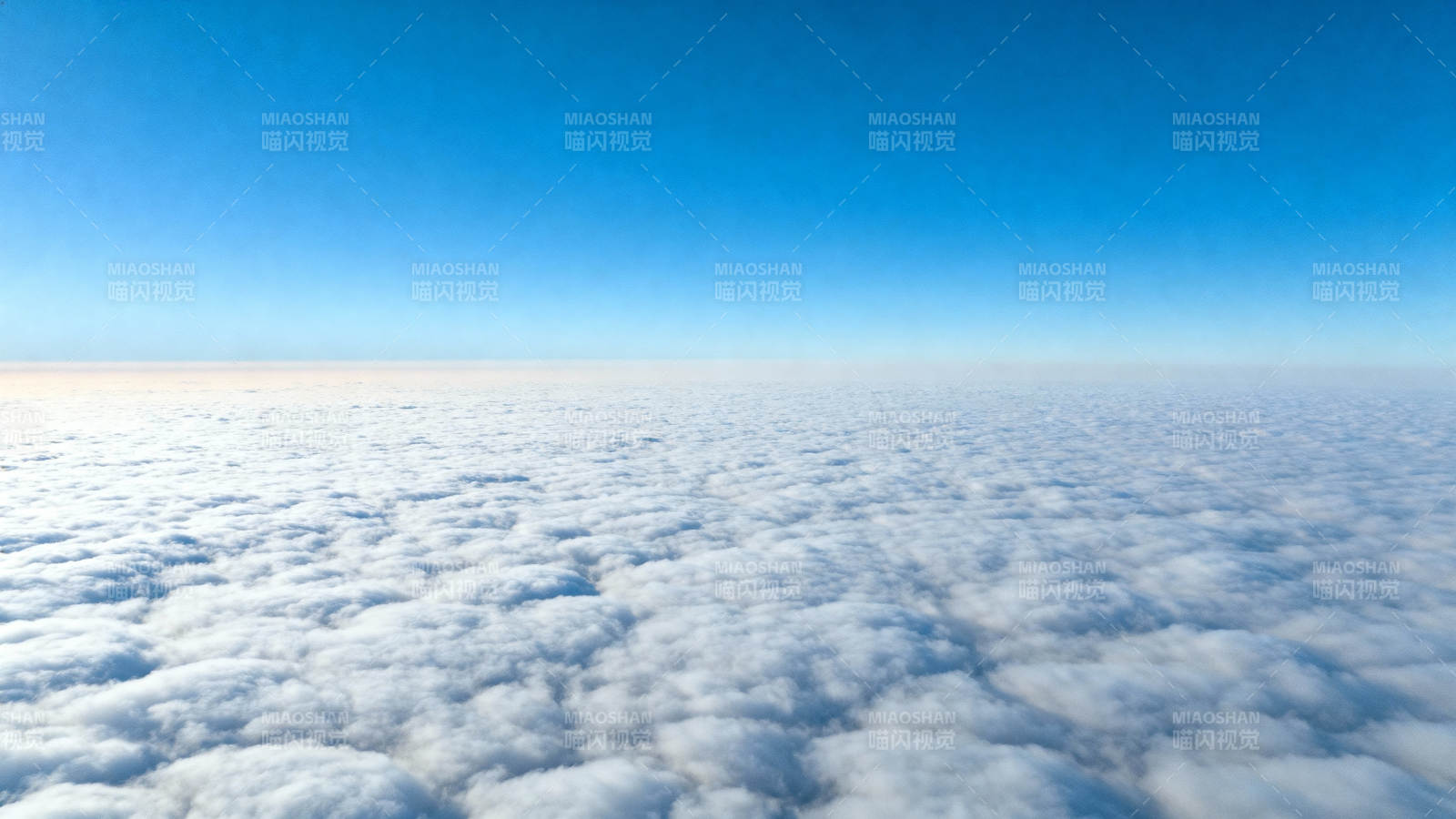 云海之上图片