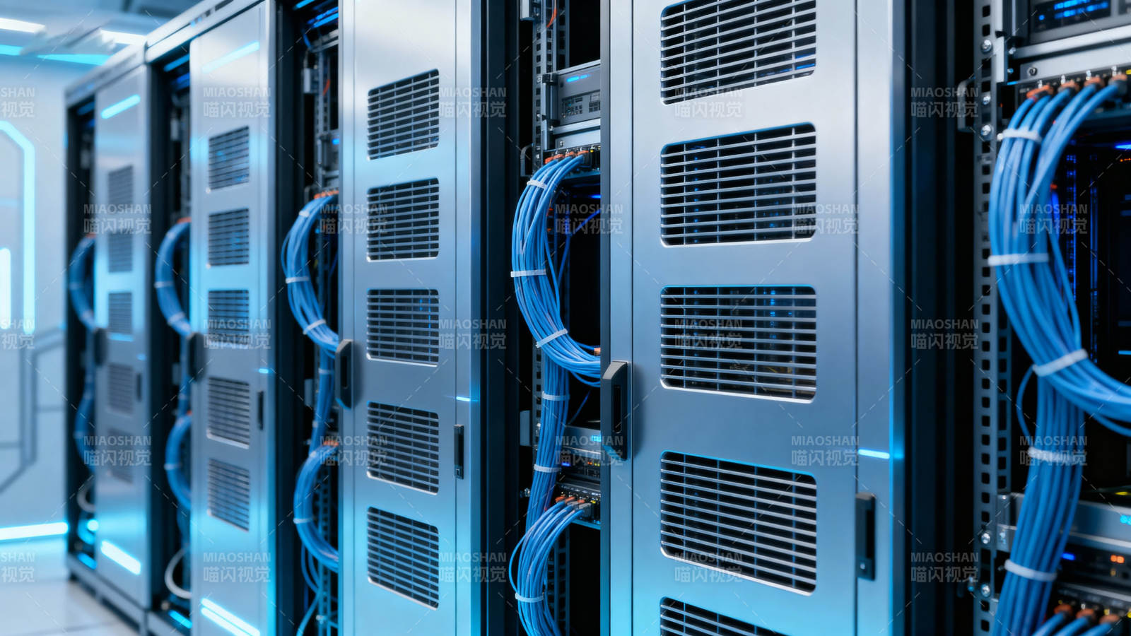 数据中心服务器机柜图片
