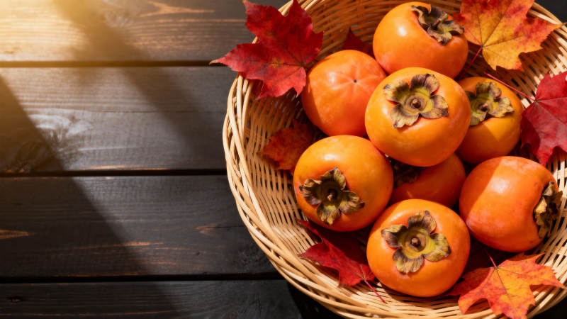 秋日柿子篮图片