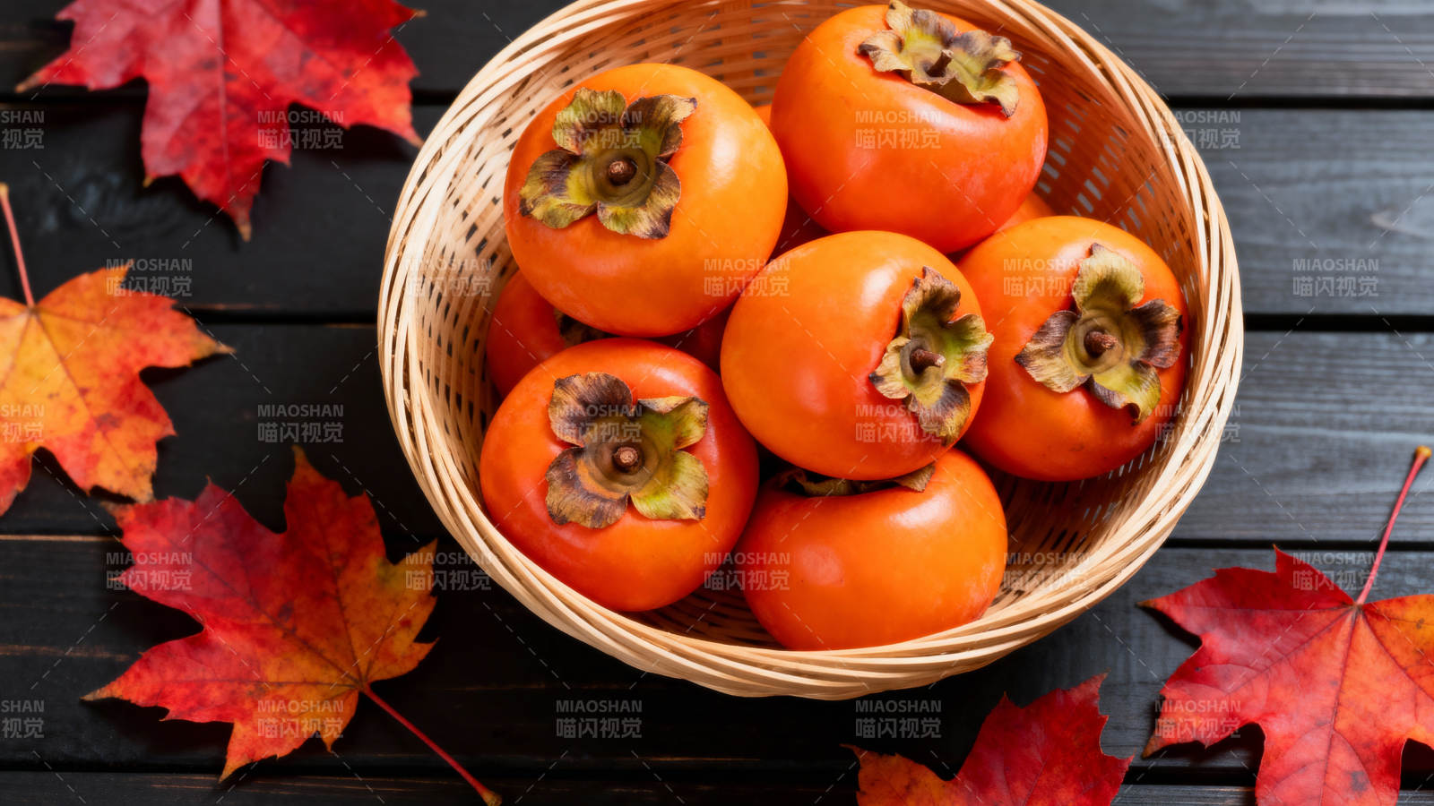 秋日柿子篮图片