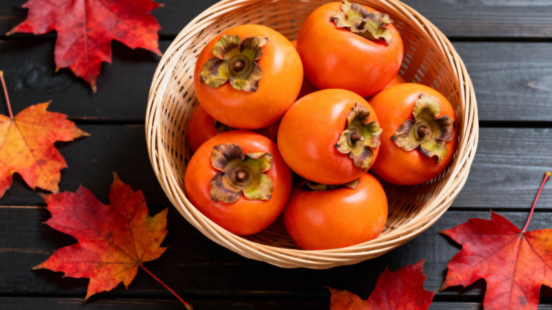 秋日柿子篮图片