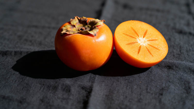 柿子切开一半图片