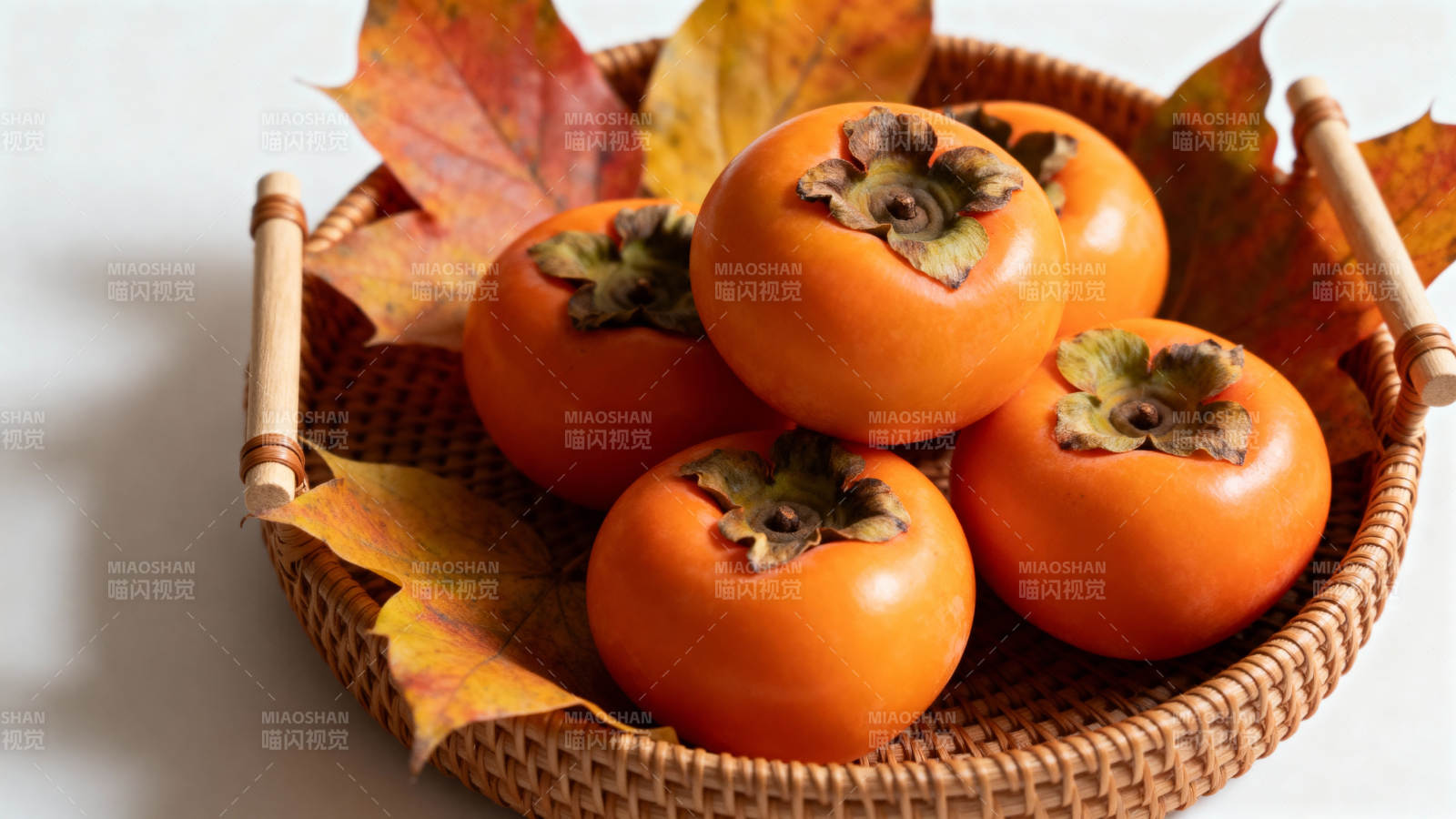 秋日柿子篮图片