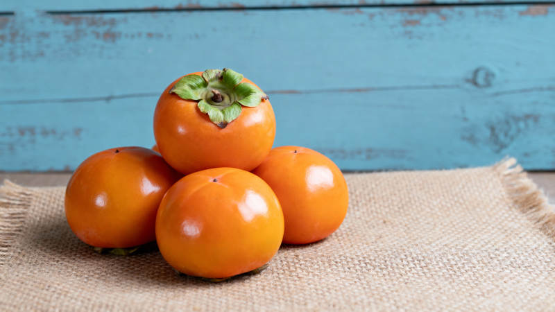 柿子堆叠静物图图片