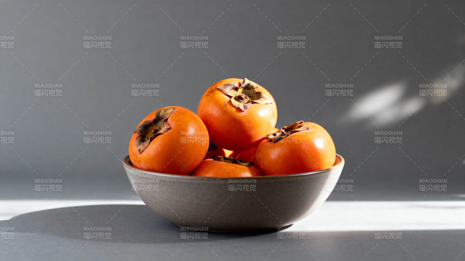 柿子静物图图片