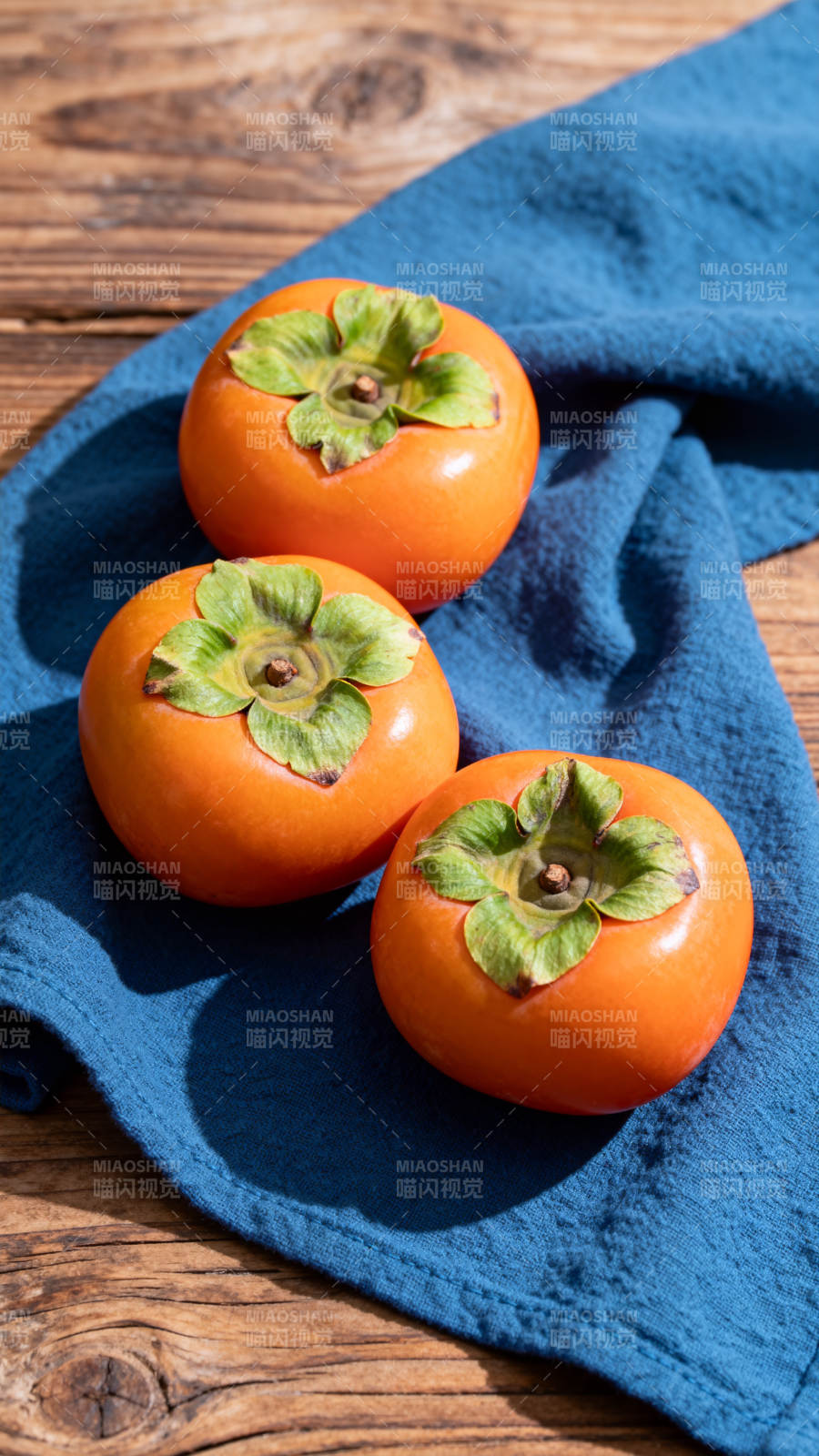 柿子静物图图片