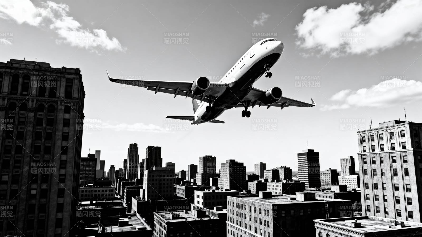 飞机飞越城市上空图片