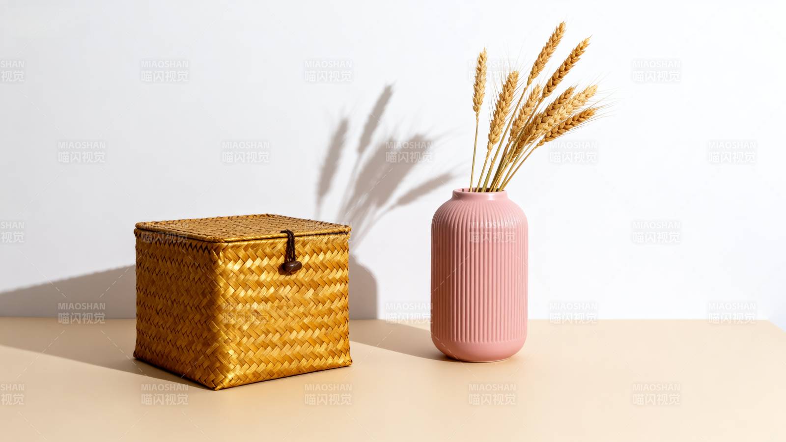 简约家居摆件图片