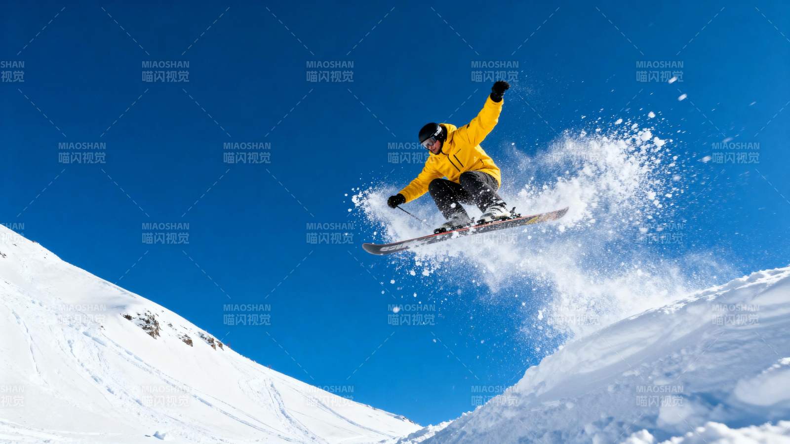 雪上飞驰 尽享冬趣图片