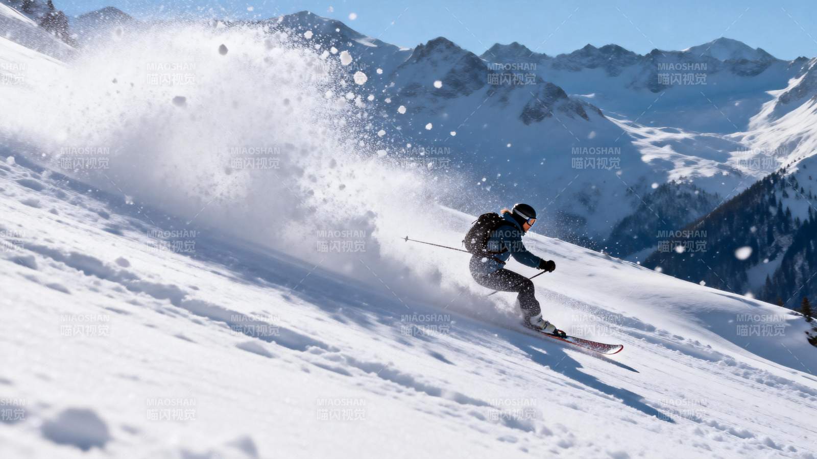 雪山滑雪者疾驰图片