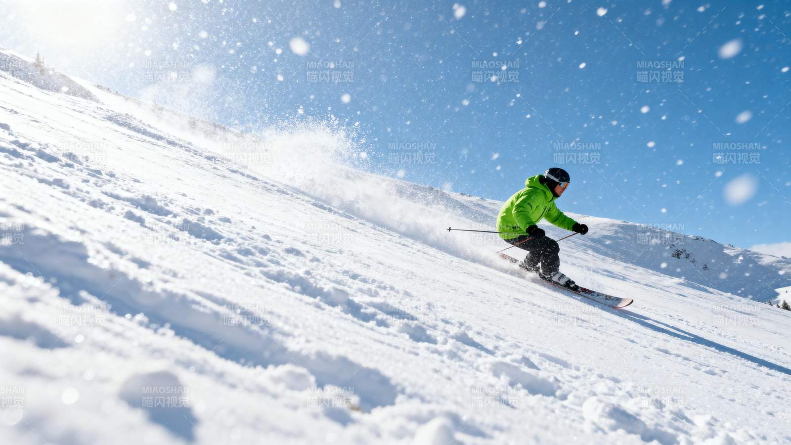 雪地疾驰 尽享滑雪乐趣图片