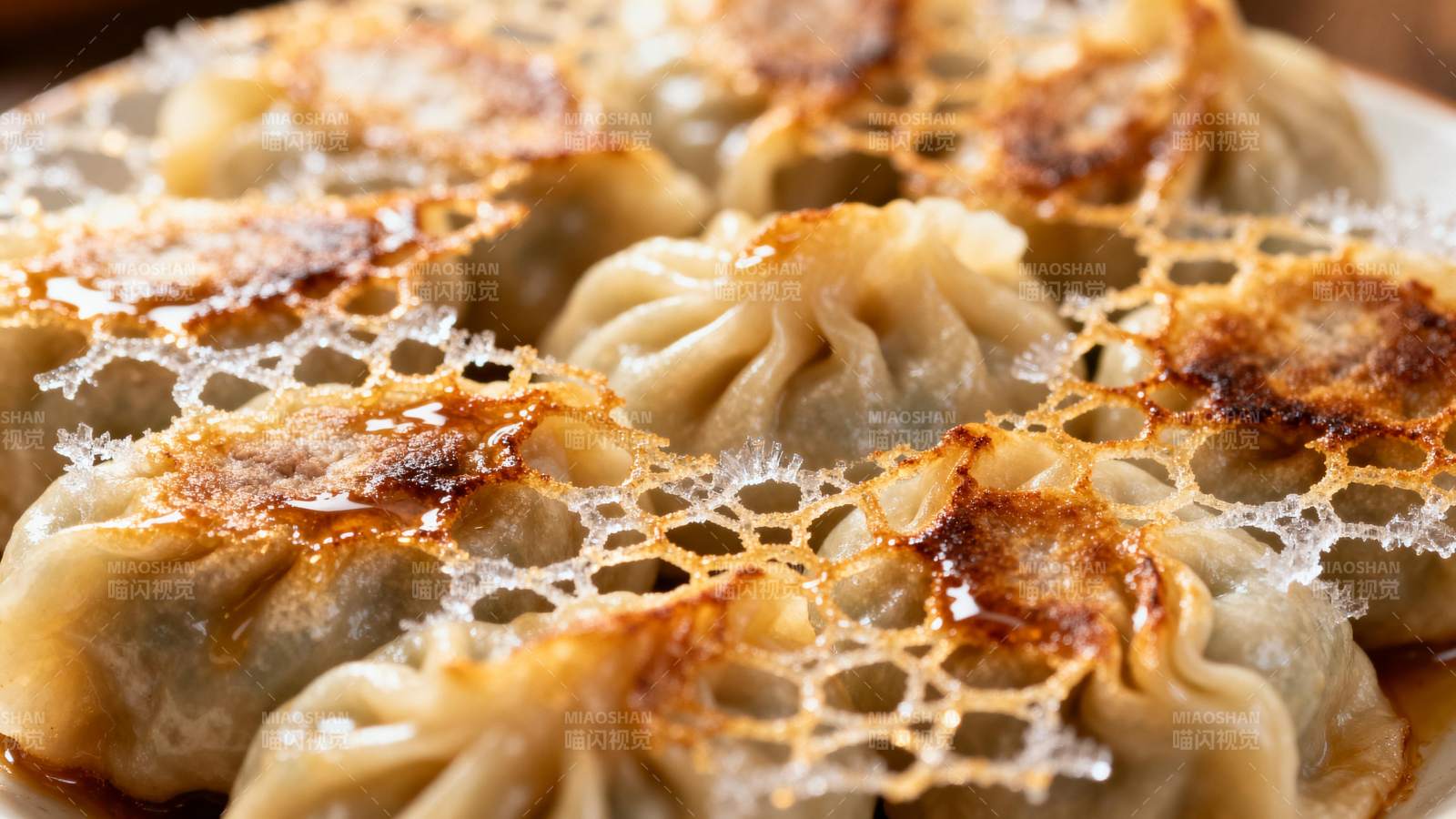 金黄煎饺 酥脆诱人图片