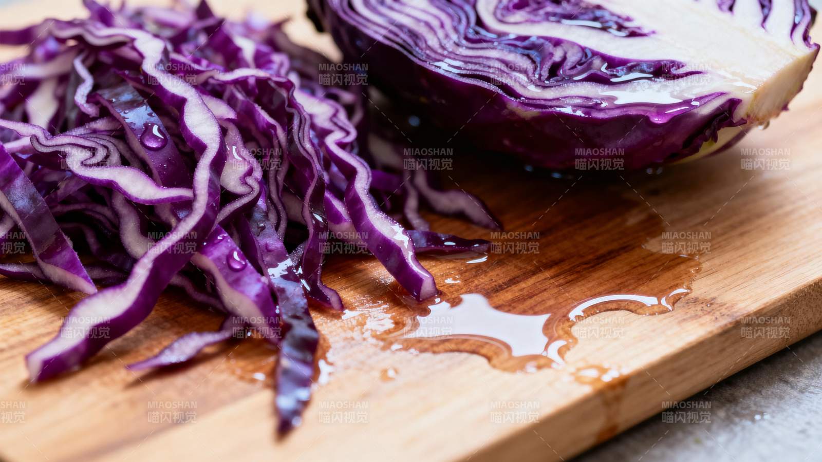 紫甘蓝切丝特写图片