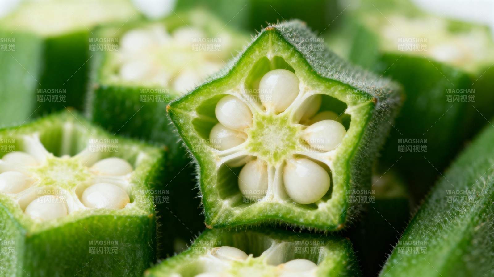 秋葵切面特写图片