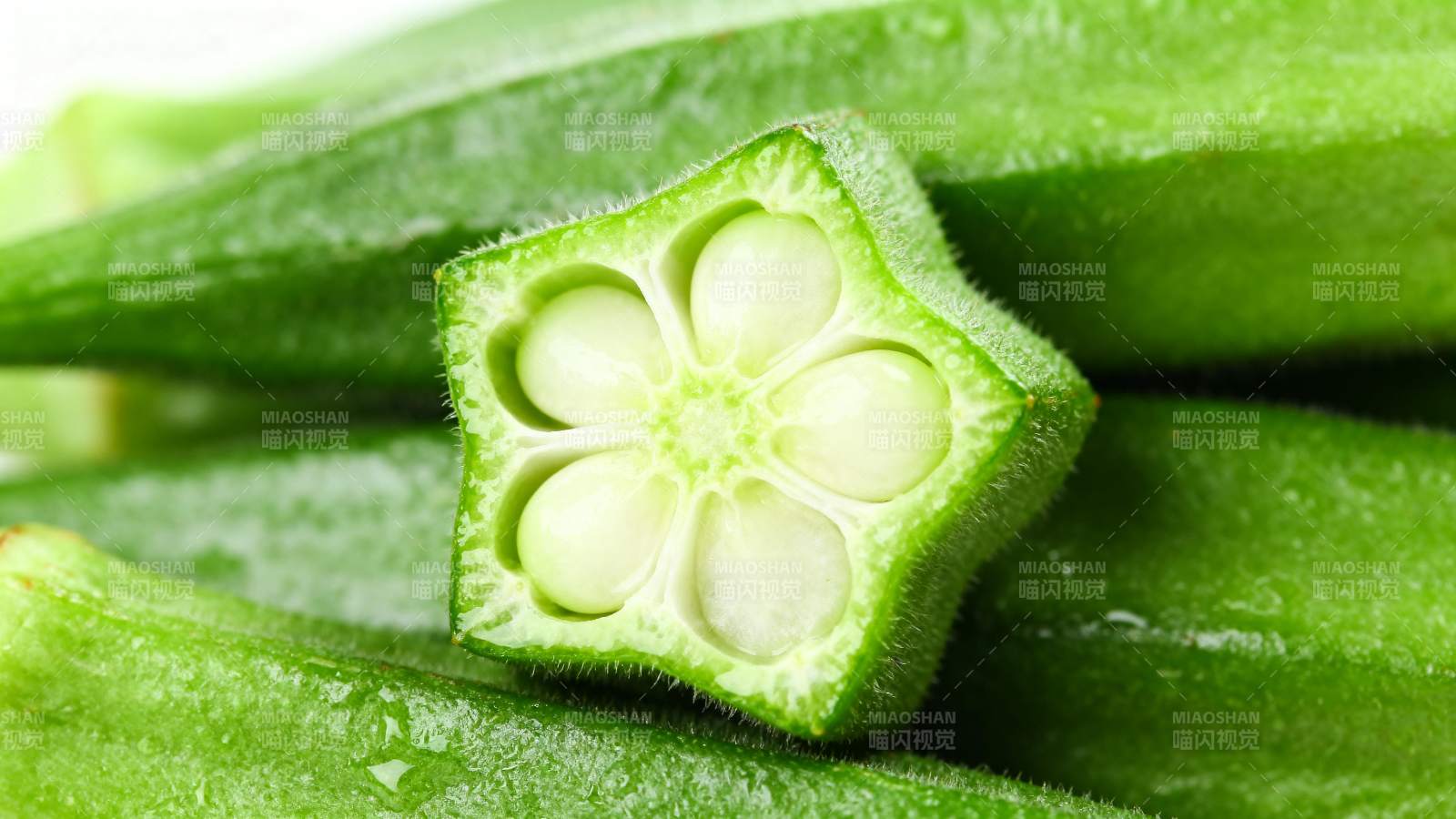 秋葵切面特写图片