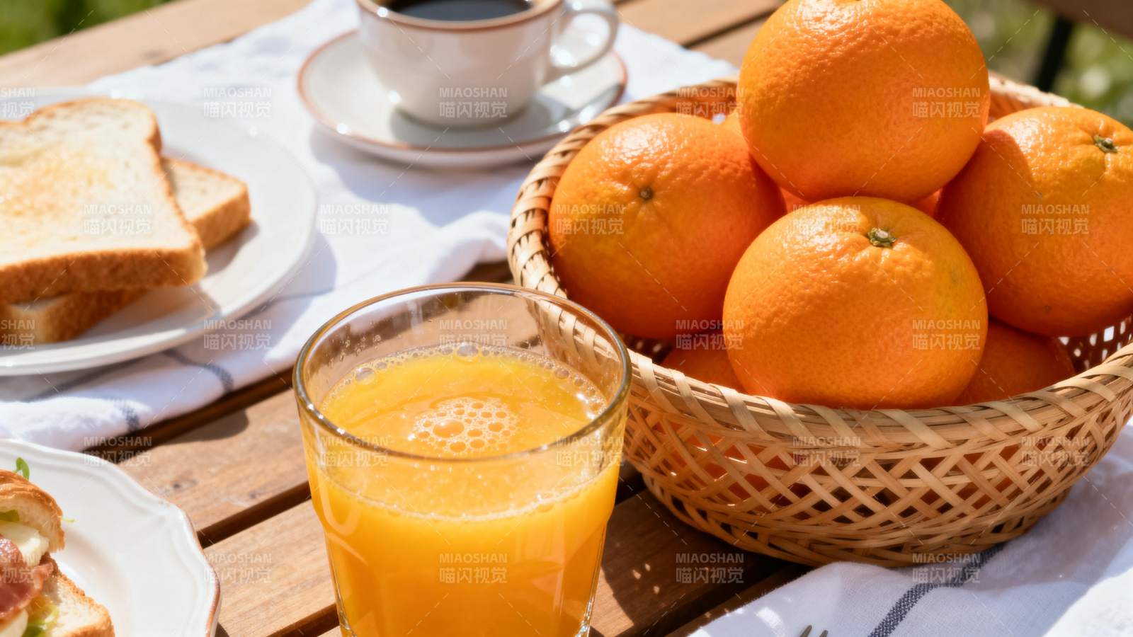橙汁早餐时光图片
