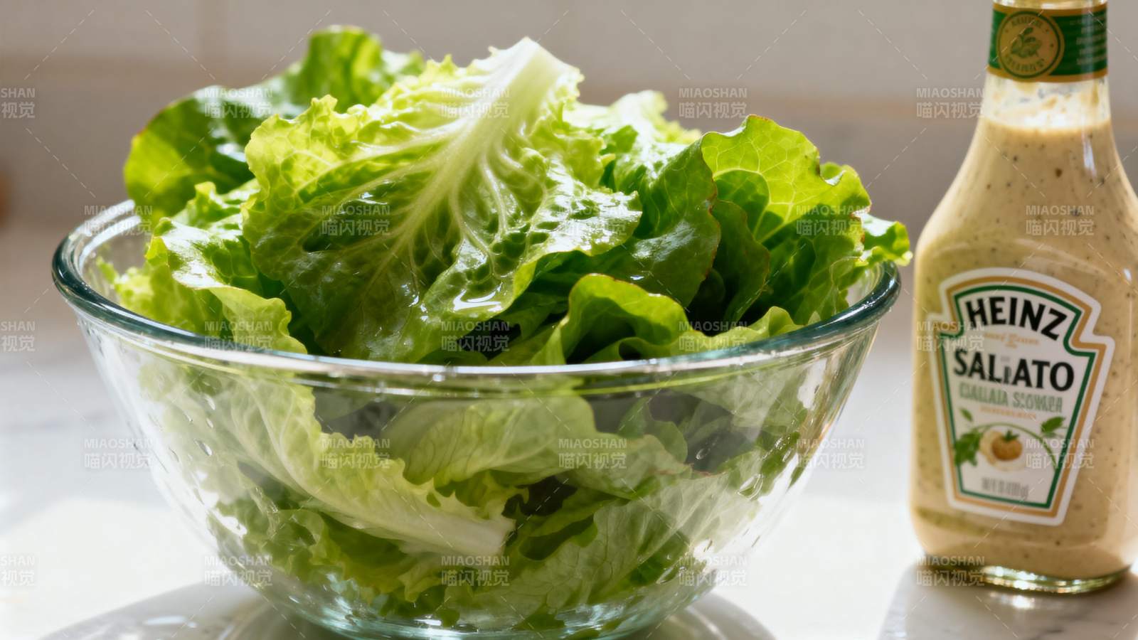 生菜配亨氏沙拉酱图片