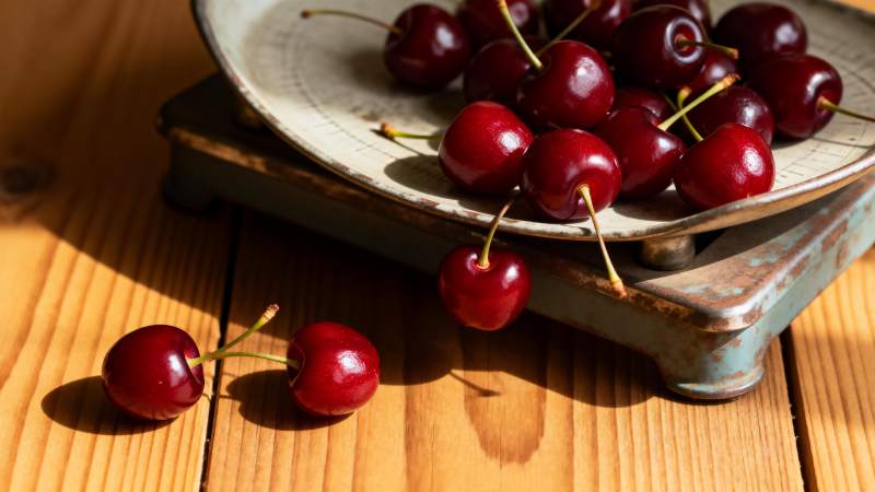 樱桃静物图图片