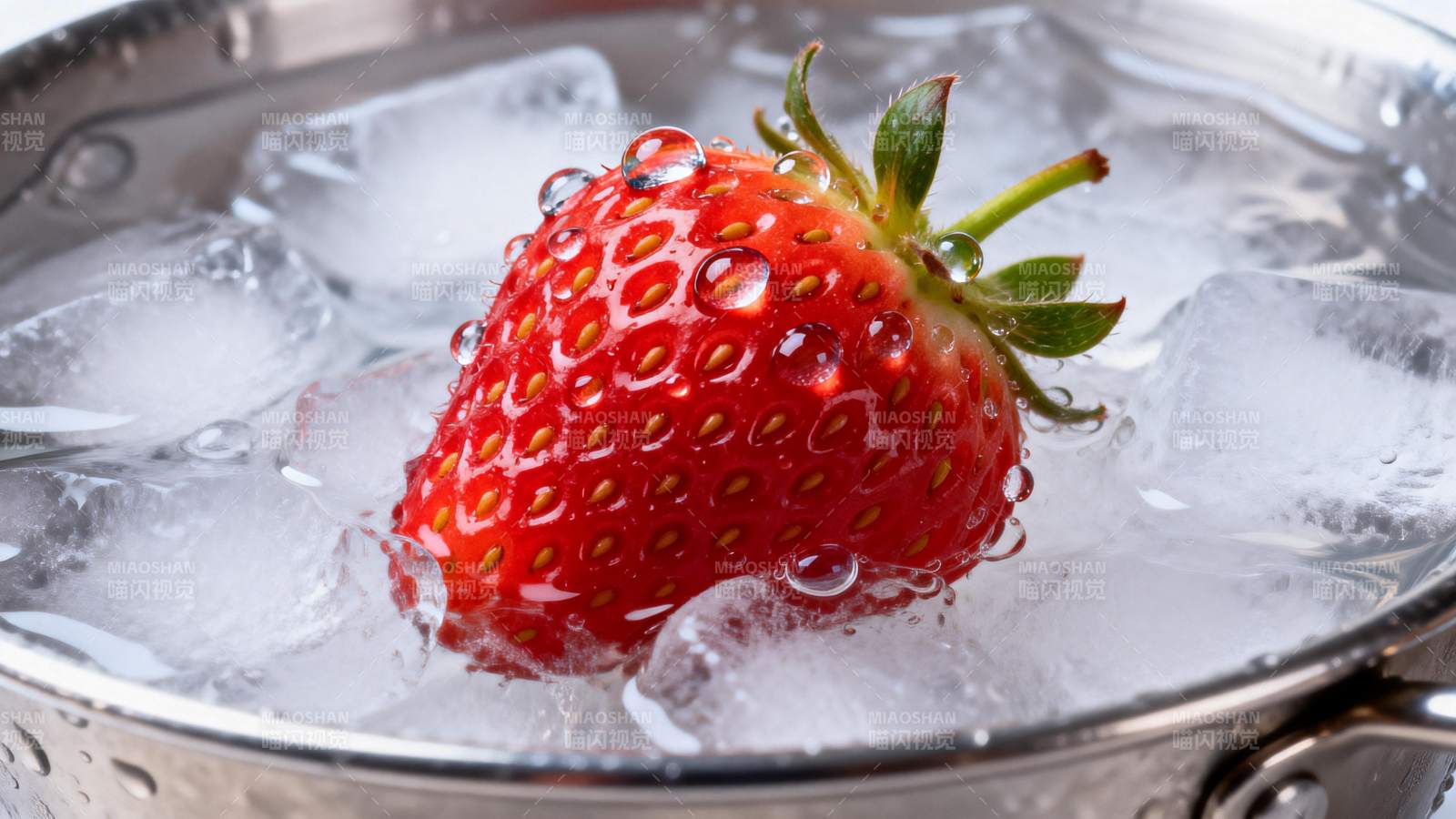 冰镇草莓图片