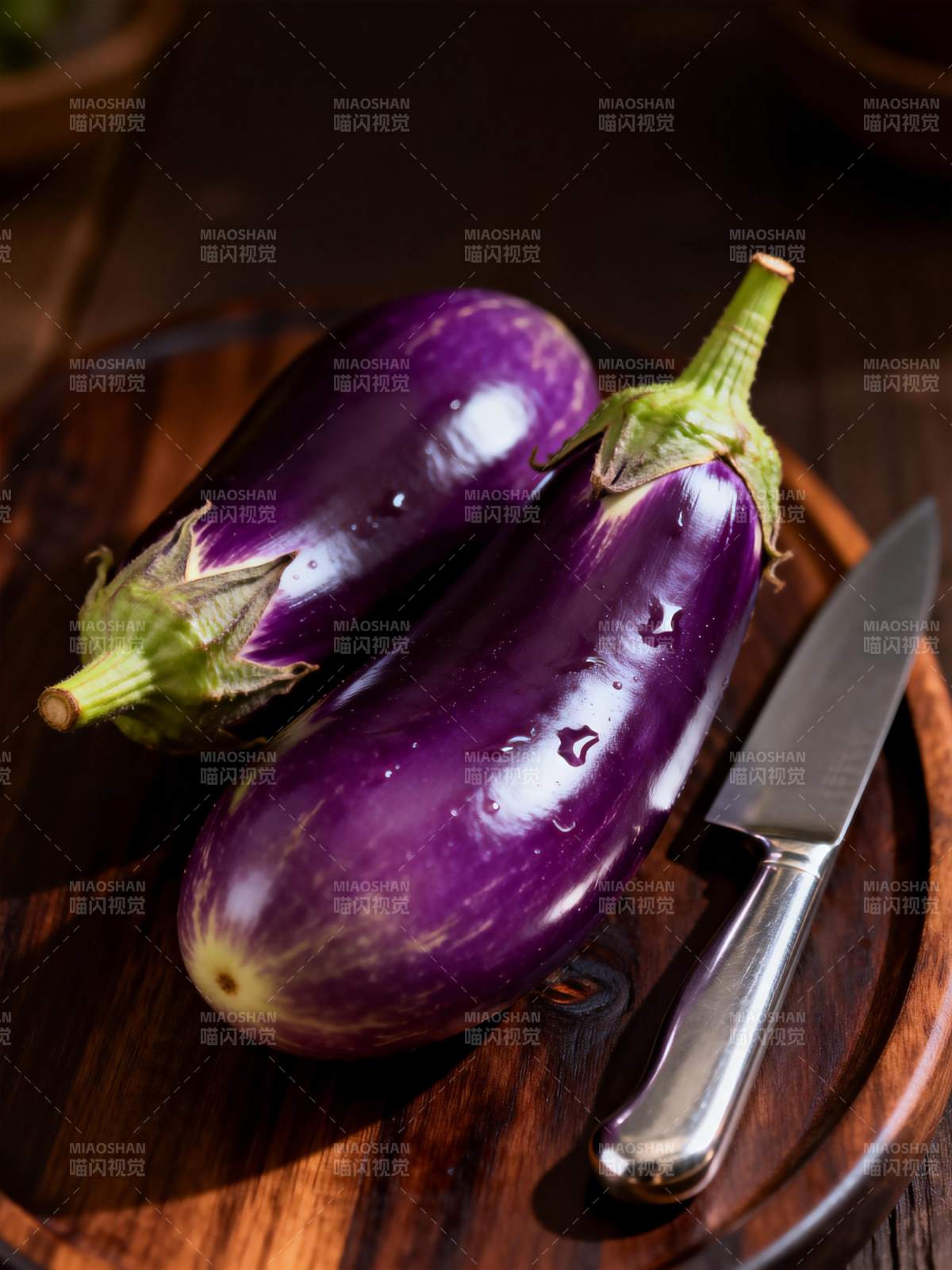 紫茄静物图片