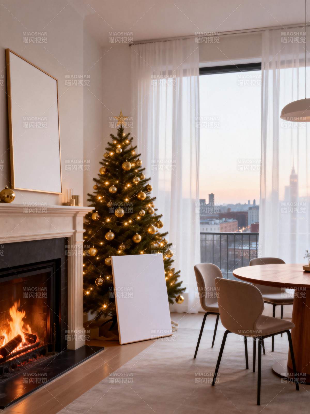 圣诞树旁的温馨客厅图片