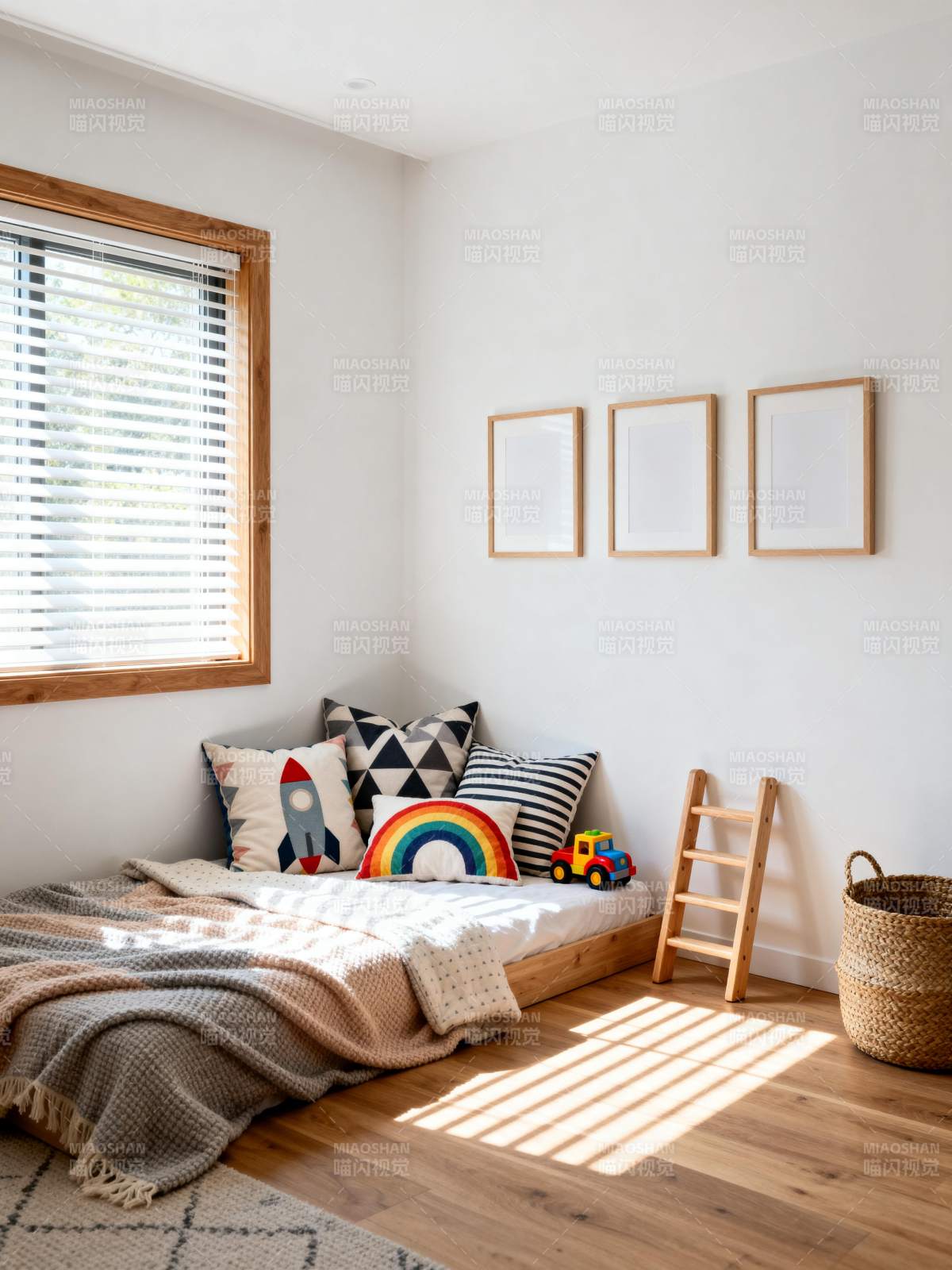 温馨儿童房一角图片