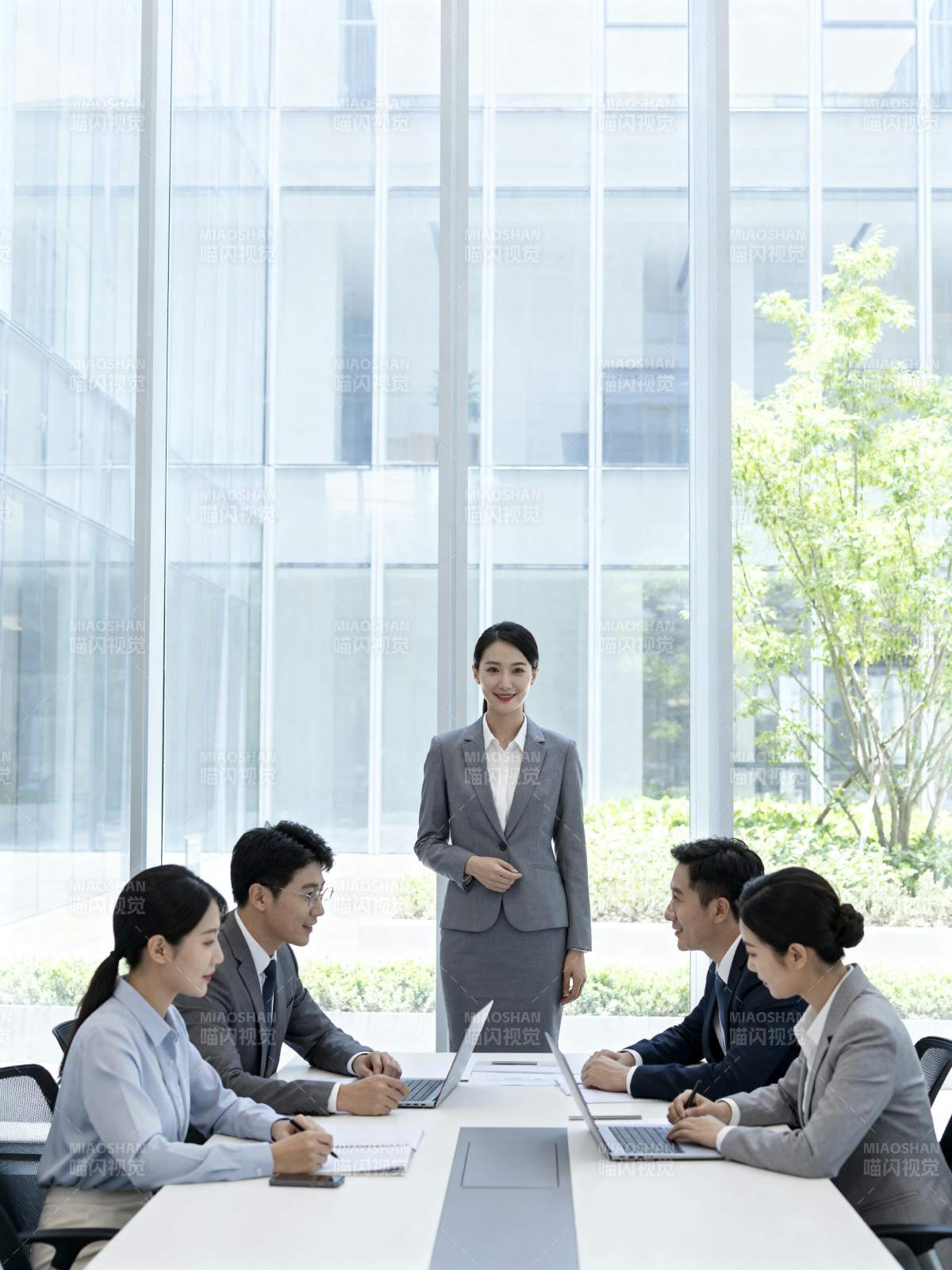 商务会议现场图片