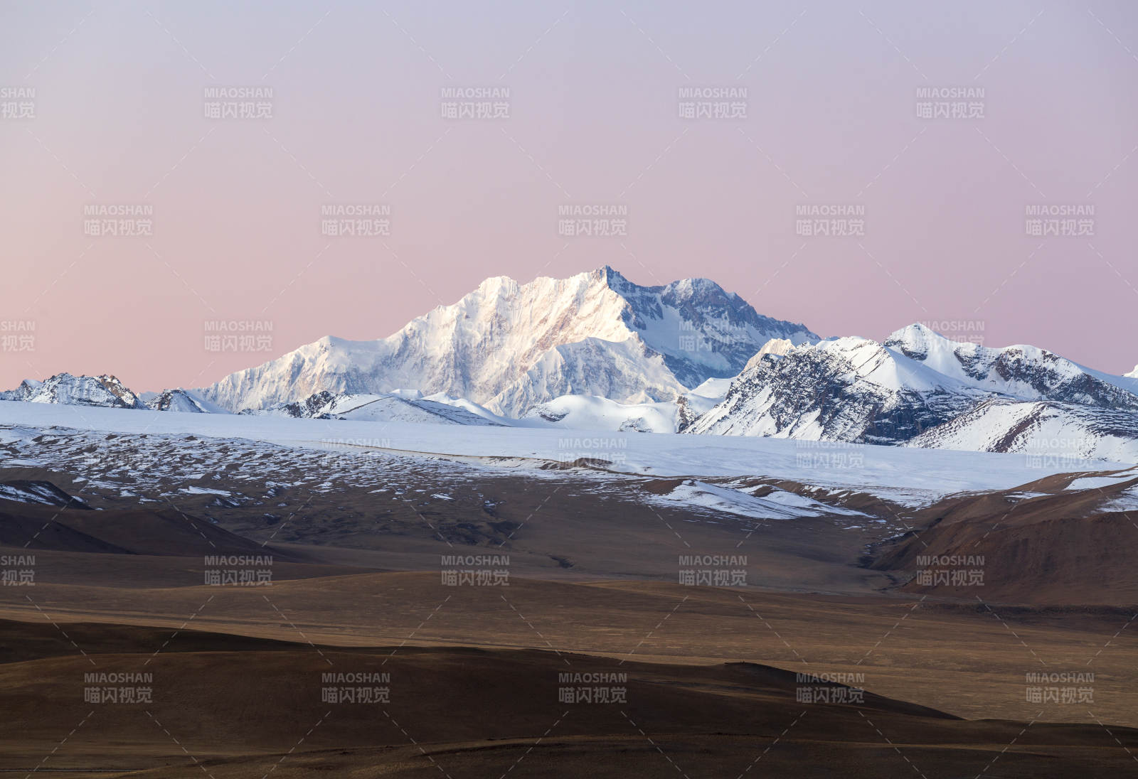 干诚章嘉峰日出美景图片