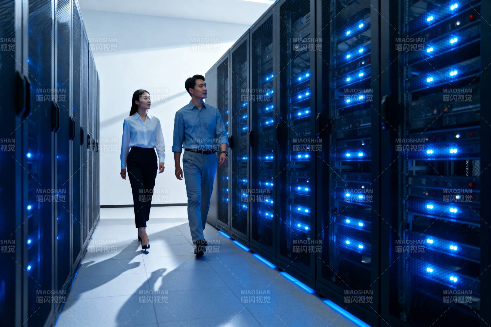 数据中心巡检图片