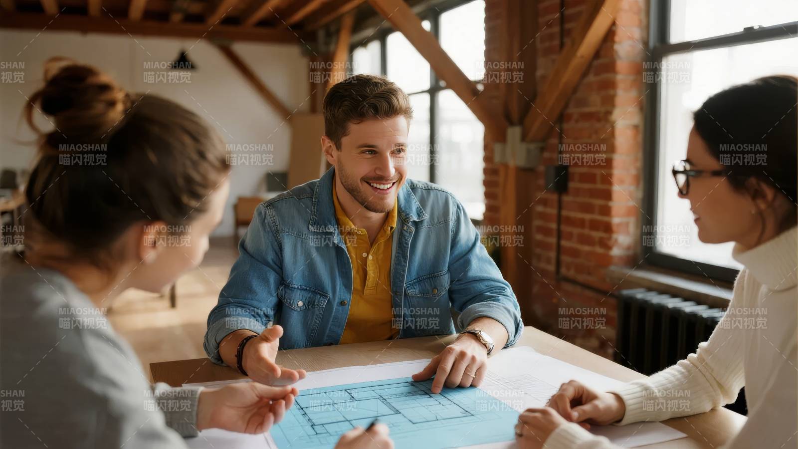 团队协作设计讨论图片