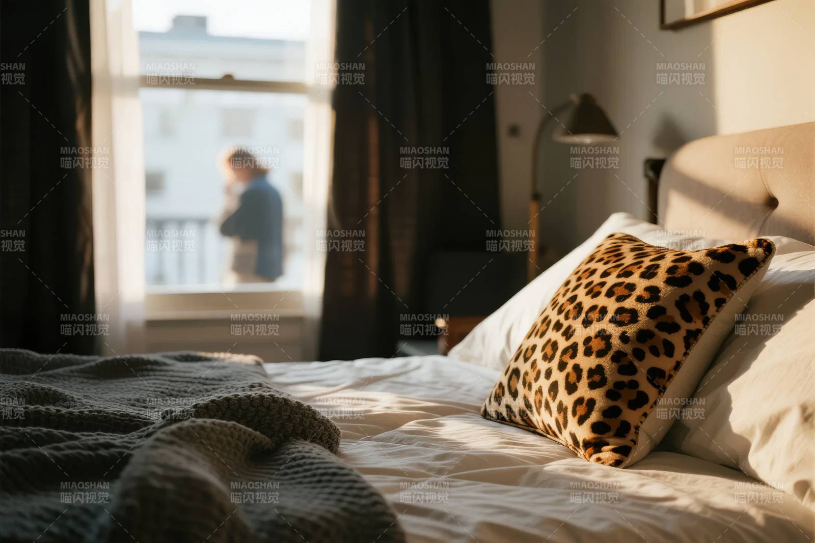 窗边静谧卧室时光图片
