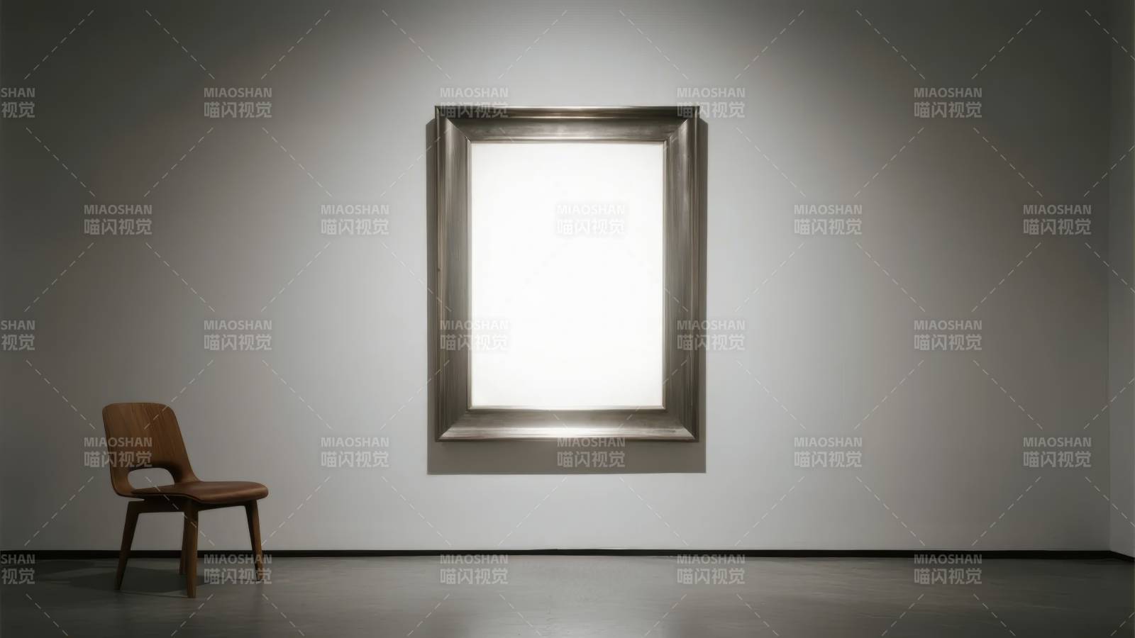 空镜与孤椅图片