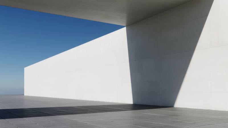 光影交错的建筑角落图片