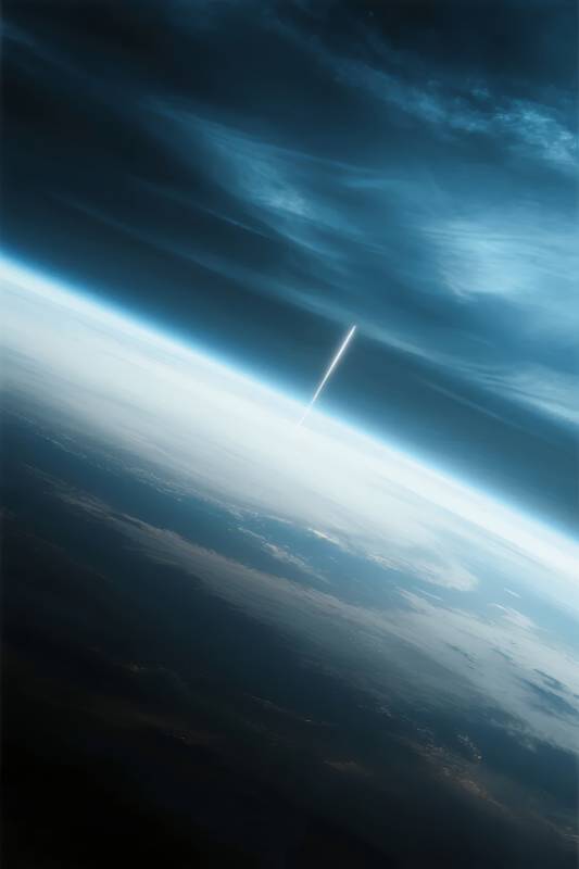 地球边缘的光痕图片