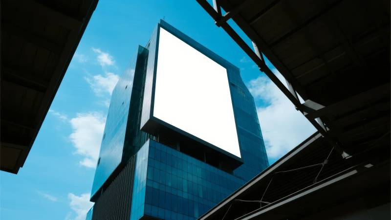 现代建筑与蓝天图片