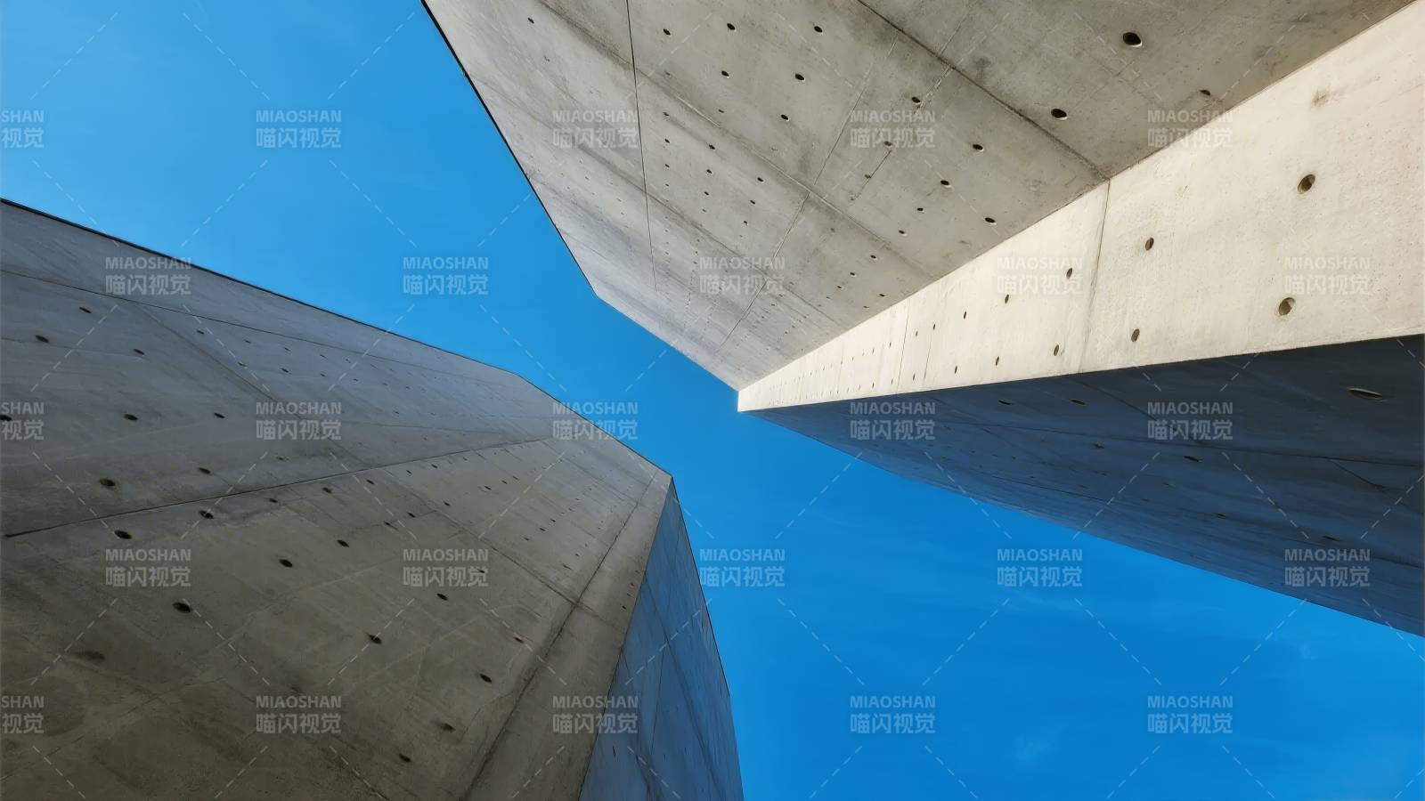 混凝土建筑仰视图图片