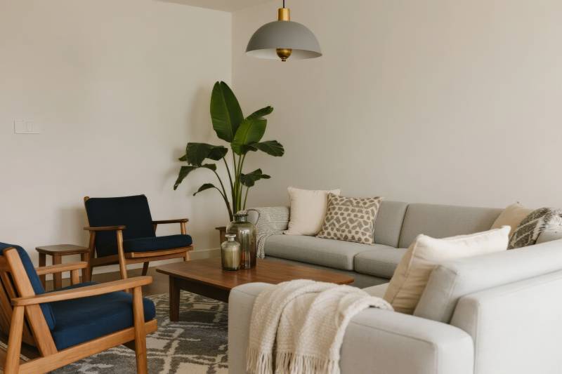 简约客厅绿植点缀图片