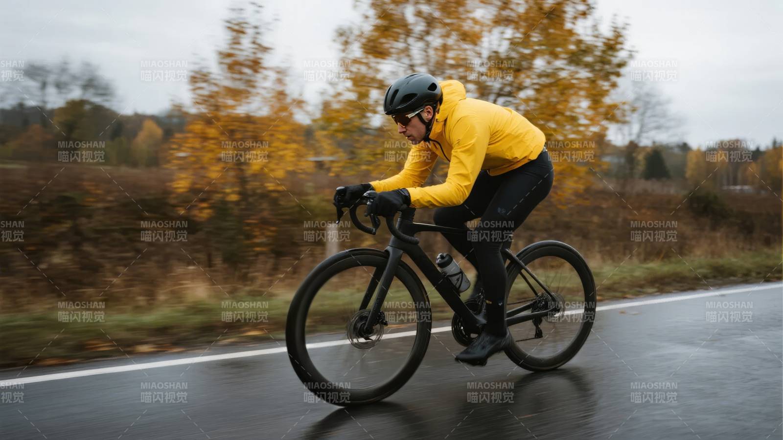 秋日骑行图片