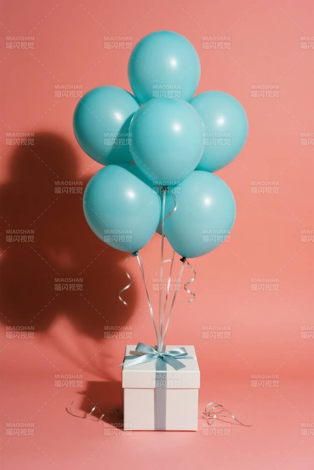 蓝气球礼盒图片