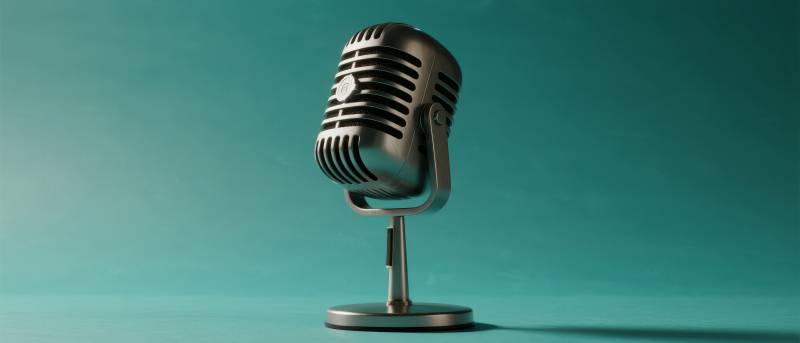 复古麦克风特写图片