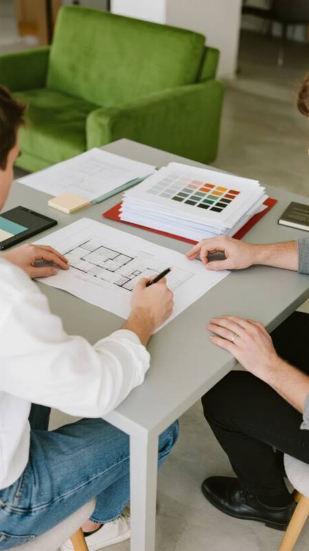 设计讨论现场图片