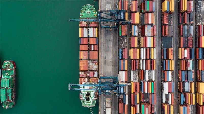 港口集装箱装卸图片