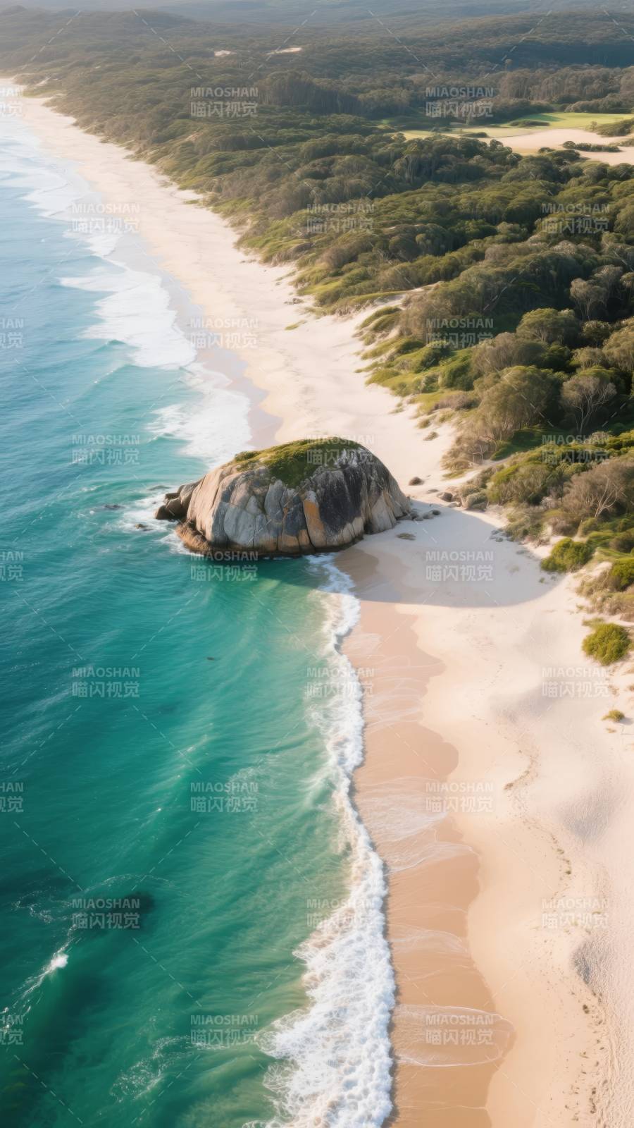 碧海金沙 孤岩静立图片