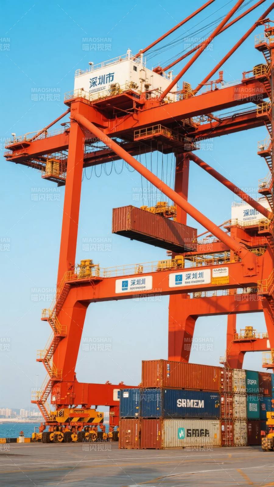 深圳港集装箱作业图片