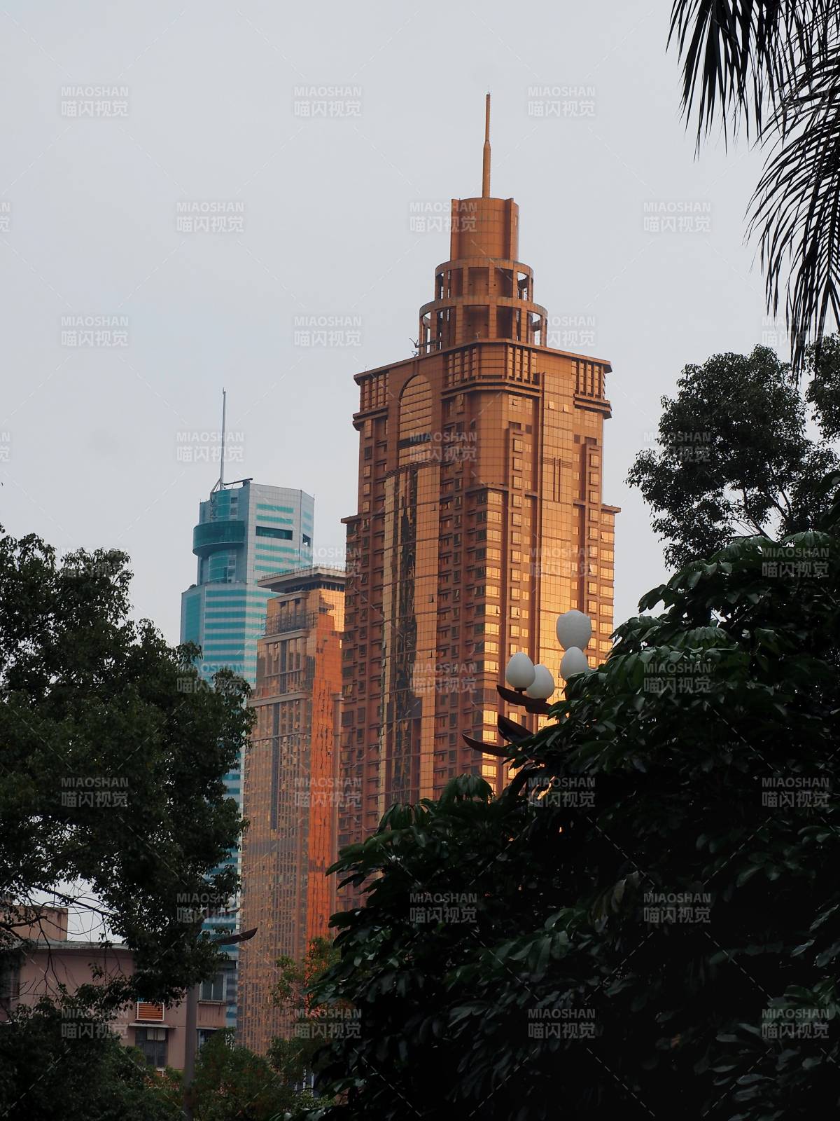 城市高楼剪影图片