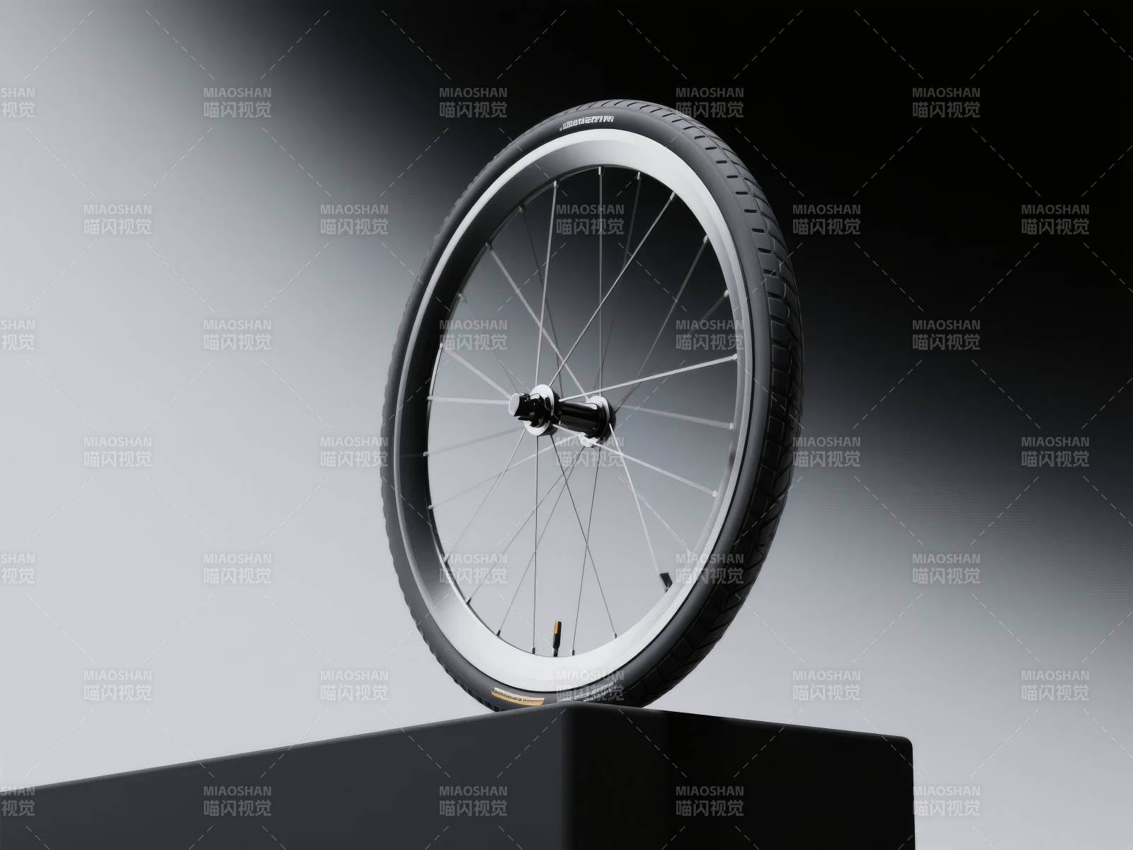 单车轮立于方台图片