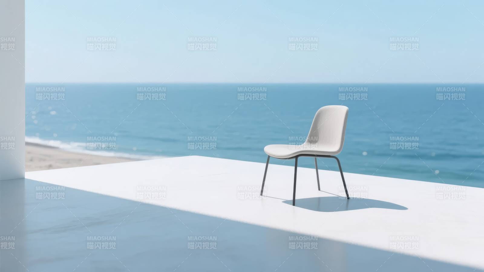 海边的白色椅子图片