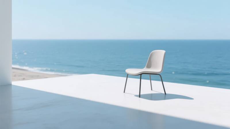 海边的白色椅子图片