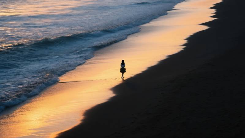 海边独行剪影图片