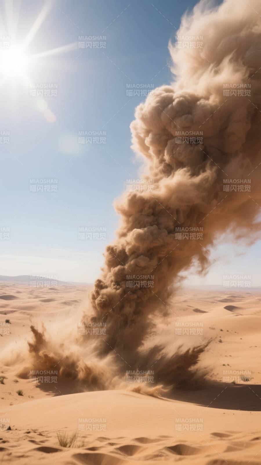 沙尘暴席卷沙漠图片